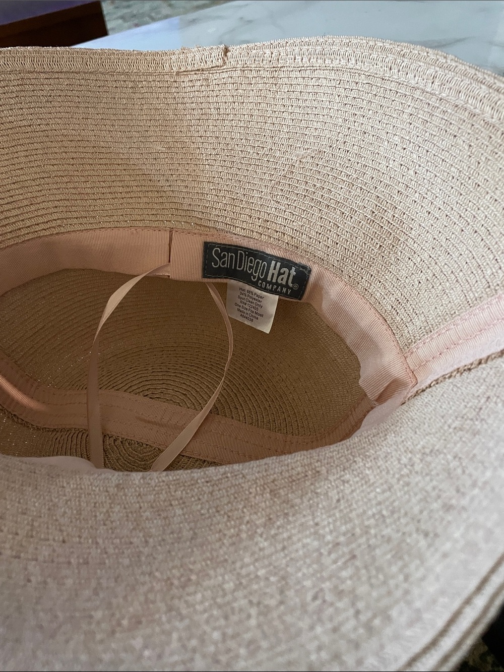 Pink hat - Picture 2 of 3